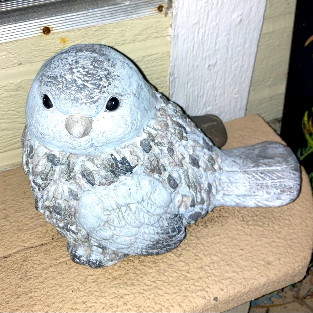 Outdoor decor bird